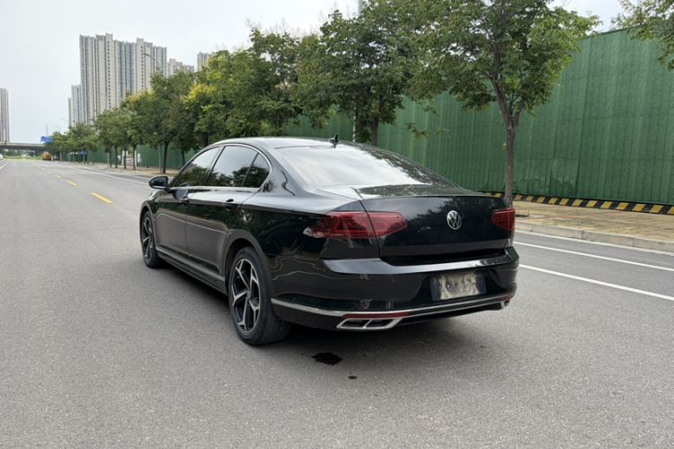 Used Volkswagen Magotan 2023 2 Million Units Commemorative Edition 330TSI DSG Luxury Version
