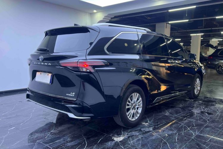 Used Toyota Sienna 2021 2.5L Hybrid Comfort Edition