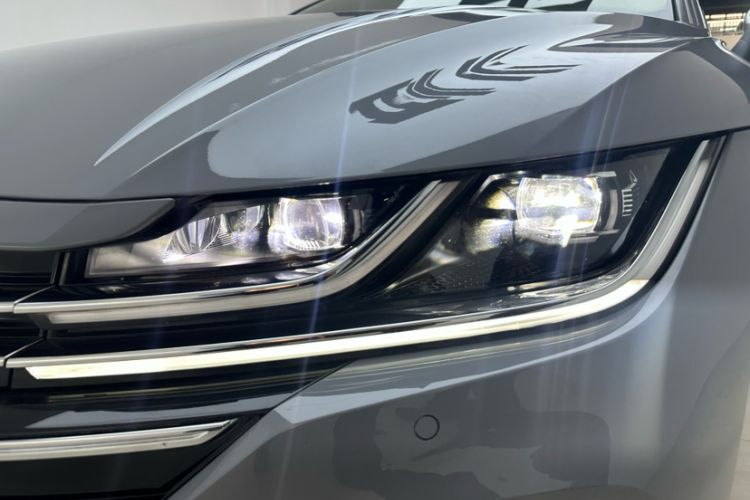 Used Volkswagen FAW-Volkswagen CC 2023 380TSI Striking Edition Left Front Headlight