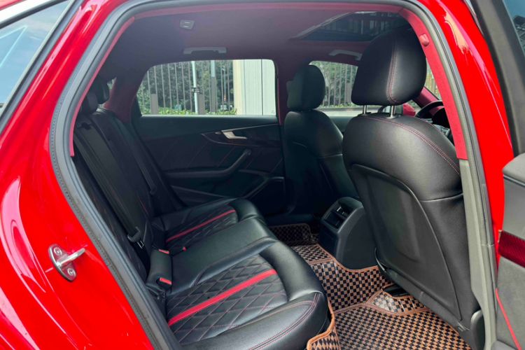 Used Audi A4L 2017 40 TFSI Ambition Edition
