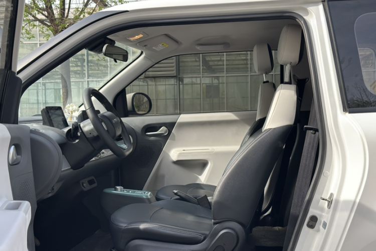 Used CHANGAN NEVO Lumin 2022 301km Honey-Sweet Version
