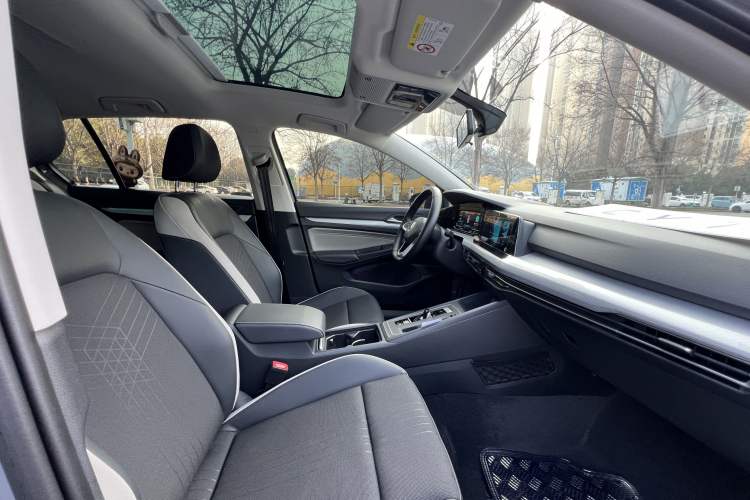 Used Volkswagen Golf 2021 200TSI DSG Pro