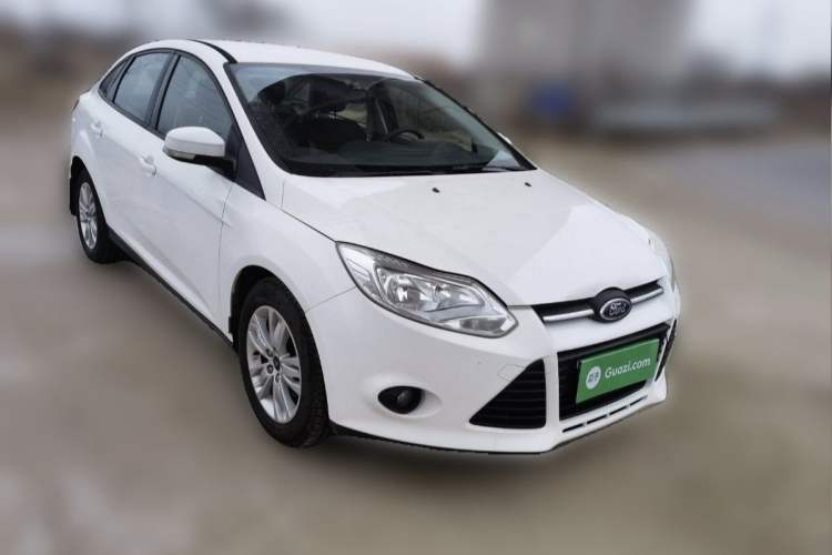 Used Ford Focus 2012 Sedan 1.6L Manual Comfort Model
