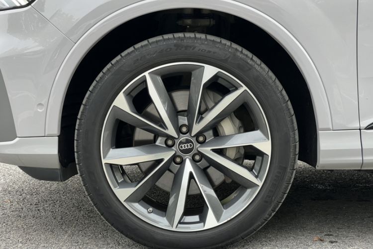 Used Audi Q7 2022 55 TFSI quattro S line Sport model Exterior 9