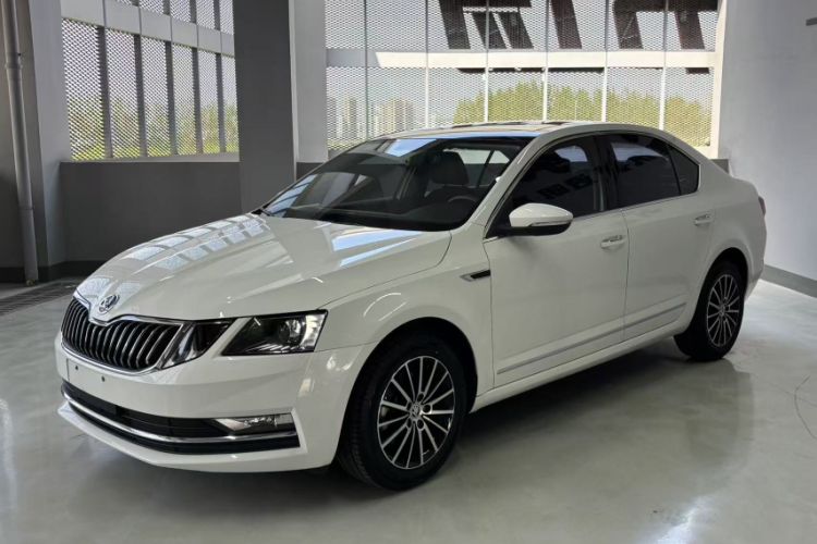 Used Skoda Octavia 2018 1.6L Automatic Luxury Edition