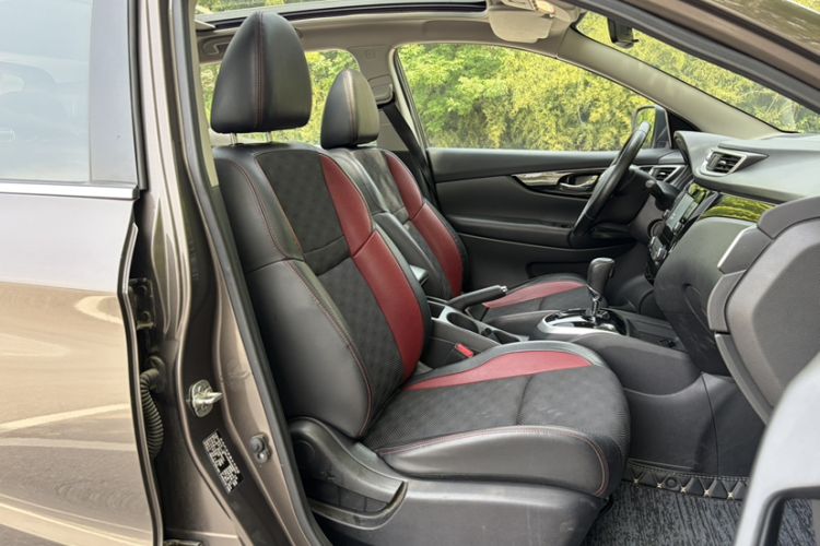 Used Nissan Qashqai 2017 2.0L CVT Luxury Edition China V Standard Interior 6