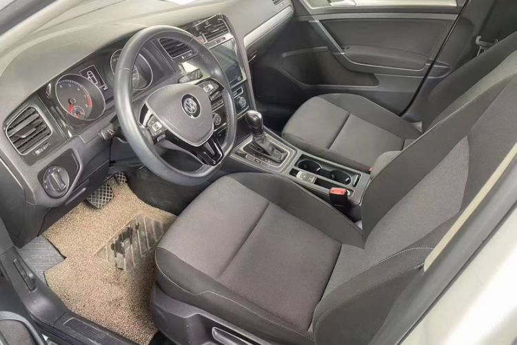 Used Volkswagen Golf 2020 200TSI DSG Comfortable and Ambitious Edition