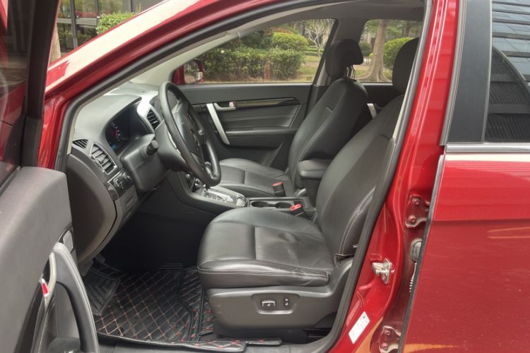 Used Chevrolet Captiva 2014 2.4L Two-Wheel Drive Urban Version 7 Seats Left Front Seat