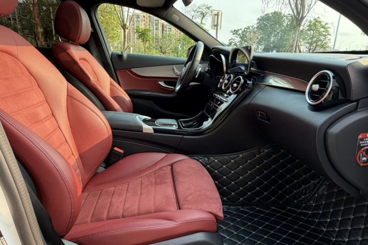 Used Mercedes-Benz C-Class 2019 C 260 Sport Edition Interior 3