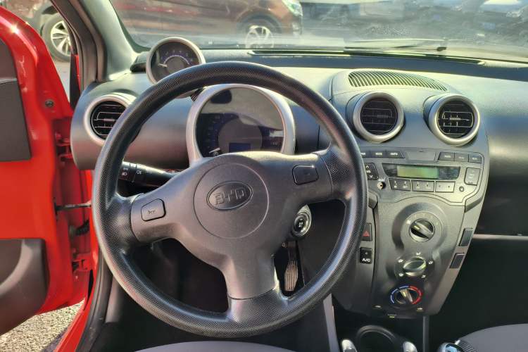 Used BYD F0 2015 1.0L AMT XuanKu Model