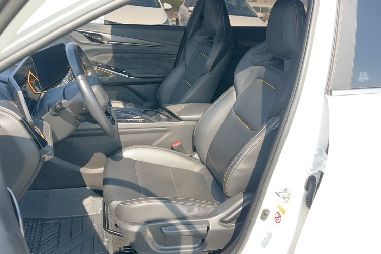 Used CHANGAN OSHAN X5 PLUS 2023 Revised 1.5T DCT Pioneer Edition Interior 2