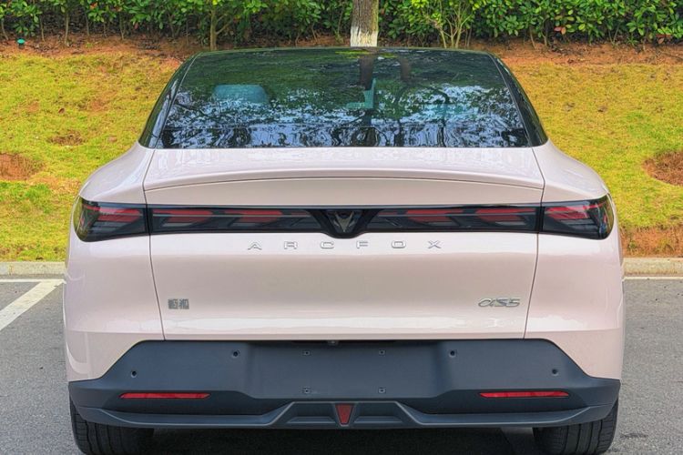 Used ARCFOX Alpha S5 2024 708MAX 200kW
