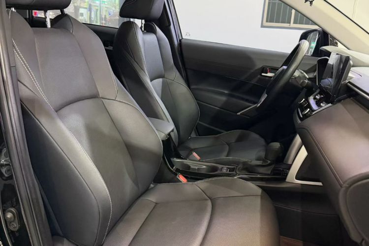 Used Toyota FRONTLANDER 2023 2.0L CVT Luxury Edition