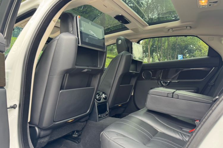 Used Jaguar XJ 2018 XJL 3.0 SC Four-Wheel Drive Panoramic Business Edition