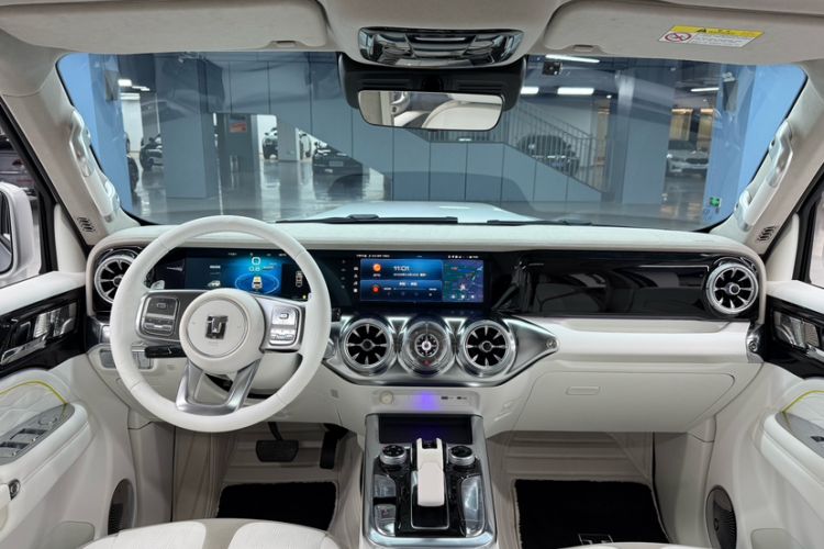 Used Cyberspace Tank 300 2021 2.0T Cyber Tank Interior 2