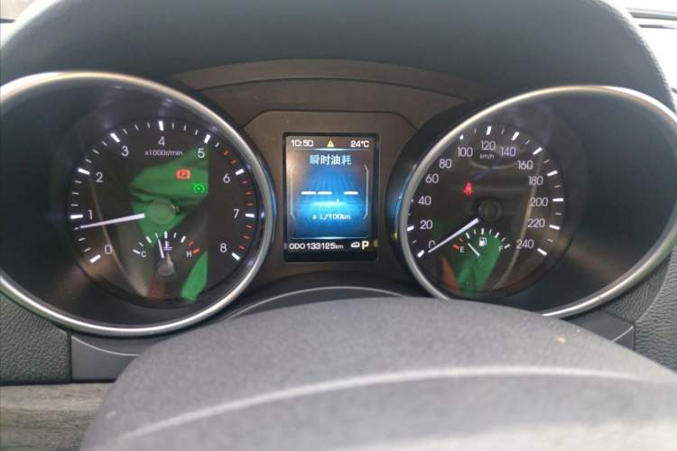 Used Haval H8 2015 2.0T Two-Wheel-Drive Standard Version
