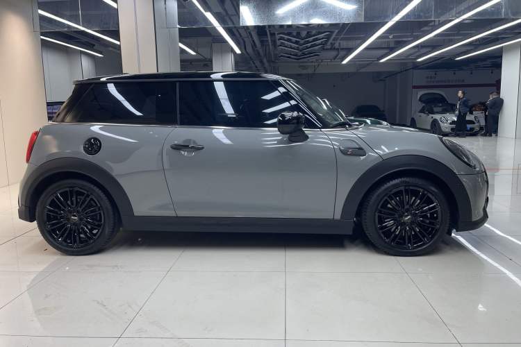Used MINI 2022 2.0T COOPER S Classic Edition
