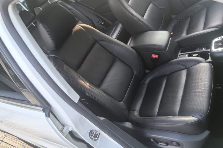 Used Ford Focus 2015 Hatchback 1.6L Automatic Fashion Edition