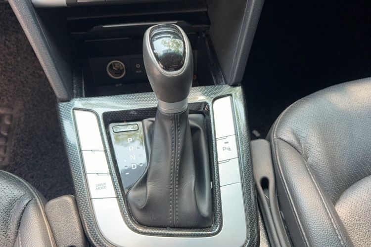 Used Hyundai Elantra (6th Generation / Lingdong) 2016 1.6L Automatic ZhiXuan · Luxury Version
