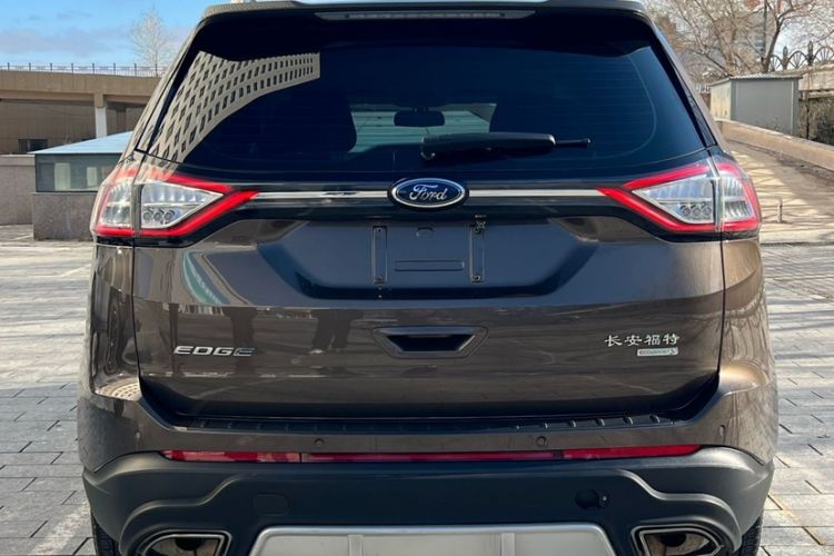 Used Ford Edge 2016 EcoBoost 245 Two-Wheel-Drive Titanium 5-Seater Exterior 2