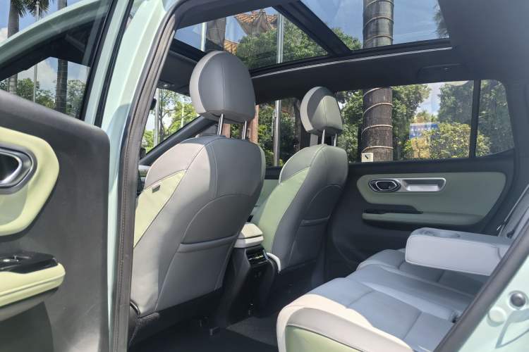 Used AION Y 2023 Plus 510 Tech Edition