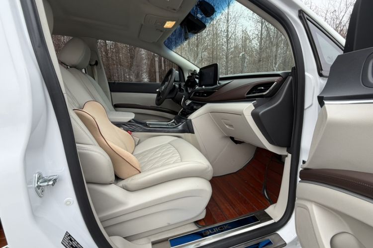 Used Buick GL8 2021 Land Cruiser Executive Class 652T Comfort Model
