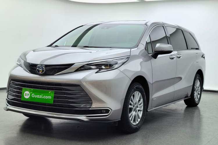 Used Toyota SIENNA 2021 2.5L Hybrid Premium Edition