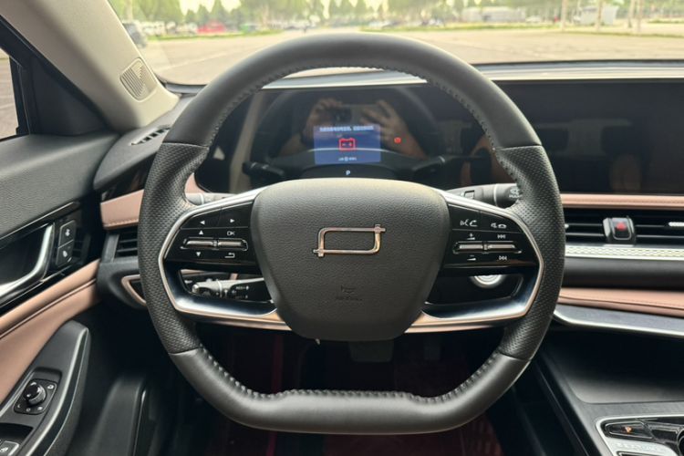 Used Bestune B70 2024 Dragon Edition 1.5T Leading Model Steering Wheel