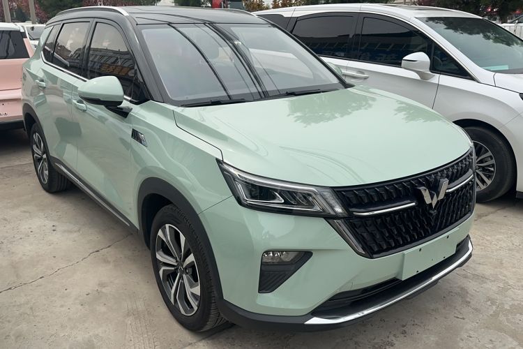 Used Wuling Asta 2021 1.5T CVT Starlight Edition Exterior 3