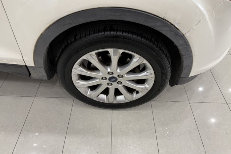 Used Ford Kuga 2013 1.6L GTDi Two-Wheel-Drive Trend Model Exterior 9