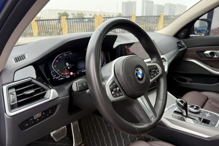 Used BMW 3 Series 2022 Restyled 330Li xDrive M Sport Night Edition Package Interior 7