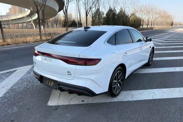 Used BYD Qin L 2025 DM-i Smart Drive 120KM Leading Model
