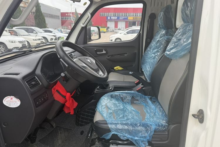 Used Foton Xiangling M 2018 1.5L M2 Non-Load-bearing Double Rear Tires (Van-Type) DAM15L Interior 1