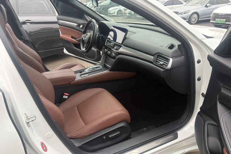 Used Honda Inspire 2022 Lingpai Hybrid 2.0L Pure Elegant Edition Interior 2