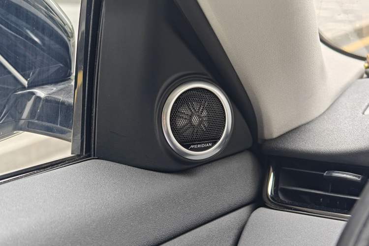 Used Land Rover Range Rover Evoque 2023 Aurora L 249 PS Collins Antique Bronze Special Edition