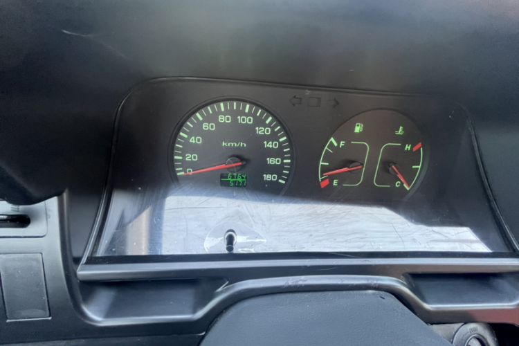 Used Jinbei Hiace 2020 2.0L Xiangyun Series Luxury Van High Roof China VI Standard Model 1TZS