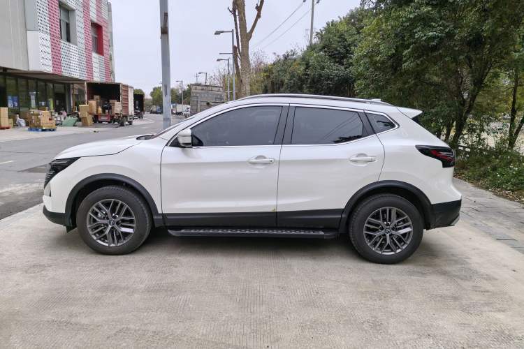 Used Nissan Qashqai 2025 Honor 2.0L CVT XV Genuine Edition