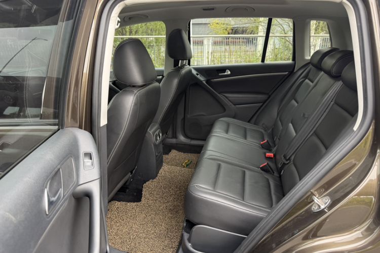 Used Volkswagen Tiguan 2017 300TSI Automatic Two-Wheel Drive Silk Road Comfort Edition Interior 2