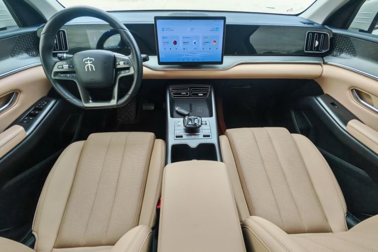 Used BYD Song Pro New Energy 2025 Second-Generation DM-i 75KM Leading Edition Interior 1