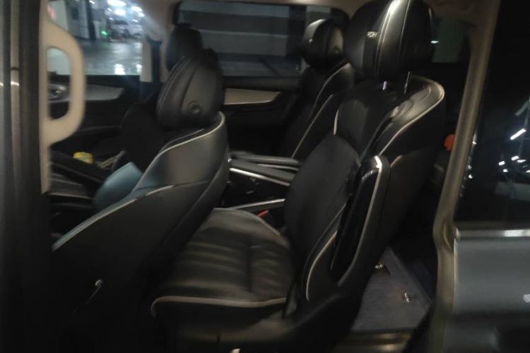 Used Roewe iMAX8 2022 400TGI Prestige Edition
