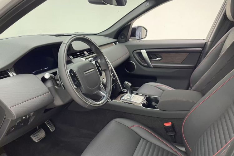 Used Land Rover Discovery Sport 2020 249 PS R-Dynamic Performance Tech Edition 5 Seats Interior 2