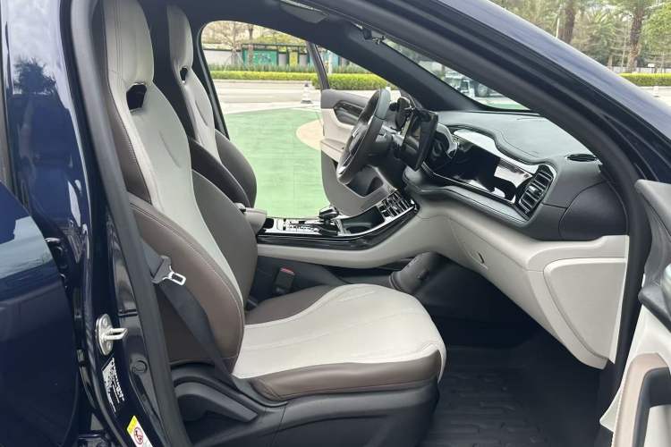 Used BYD Qin PLUS 2024 HONOR Edition DM-i 55KM Leading Model