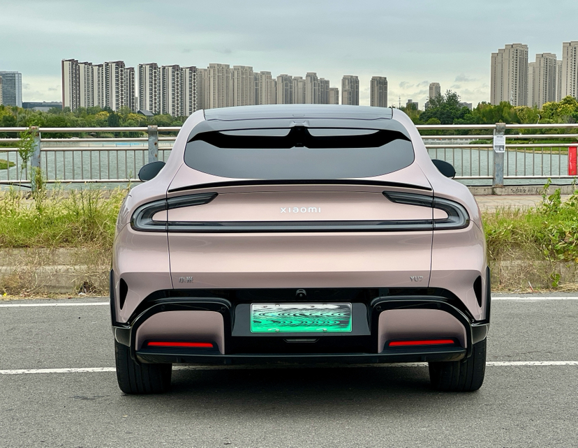 Xiaomi Auto YU7 2025 Ultra-Long Range All-Wheel Drive Pro Version — снимка 15