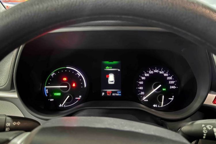 Used Toyota SIENNA 2023 2.5L Hybrid Comfort Edition Odometer Close Up