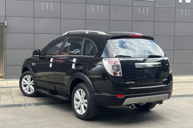 Used Chevrolet Captiva 2014 2.4L 4x4 Flagship Edition 7 Seats
