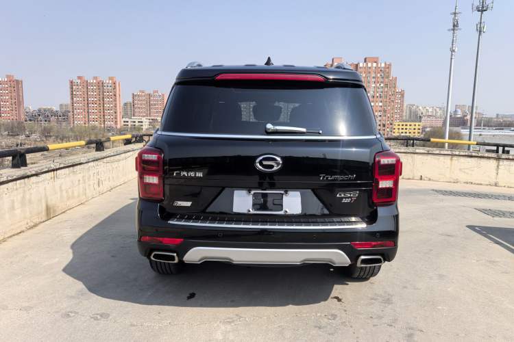 Used GAC Trumpchi GS8 2017 320T Two-Wheel Drive Luxury Smart Connectivity Version (7 Seats)