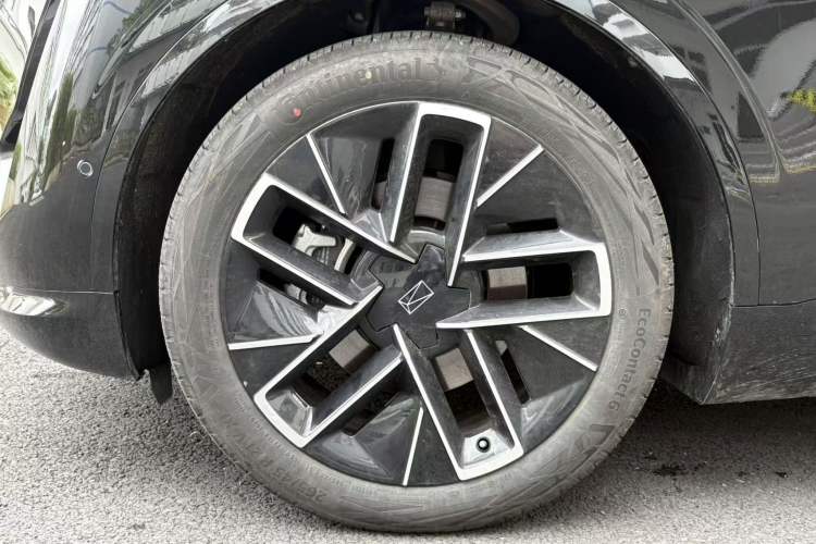 Used Avatr 11 2025 Ultra Extended-Range Edition Exterior 2