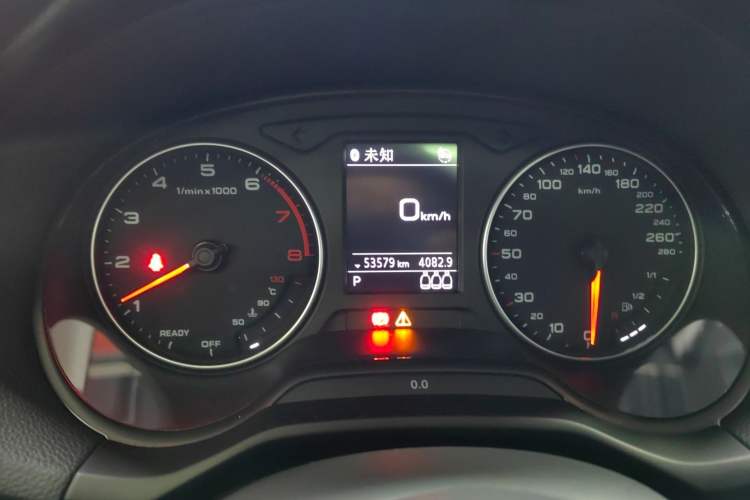 Used Audi Q2L 2022 35 TFSI Fashion Dynamic Model Odometer Close Up