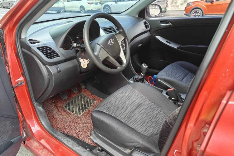 Used Hyundai Verna Ray 2014 1.4L Manual GLX
