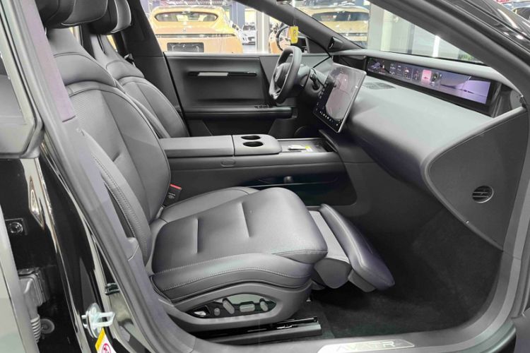 Used Avatr 06 2025 Max Extended-Range Edition
